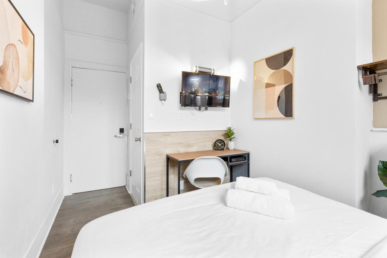 Le Sand & Stone Hotel Montréal Exteriör bild