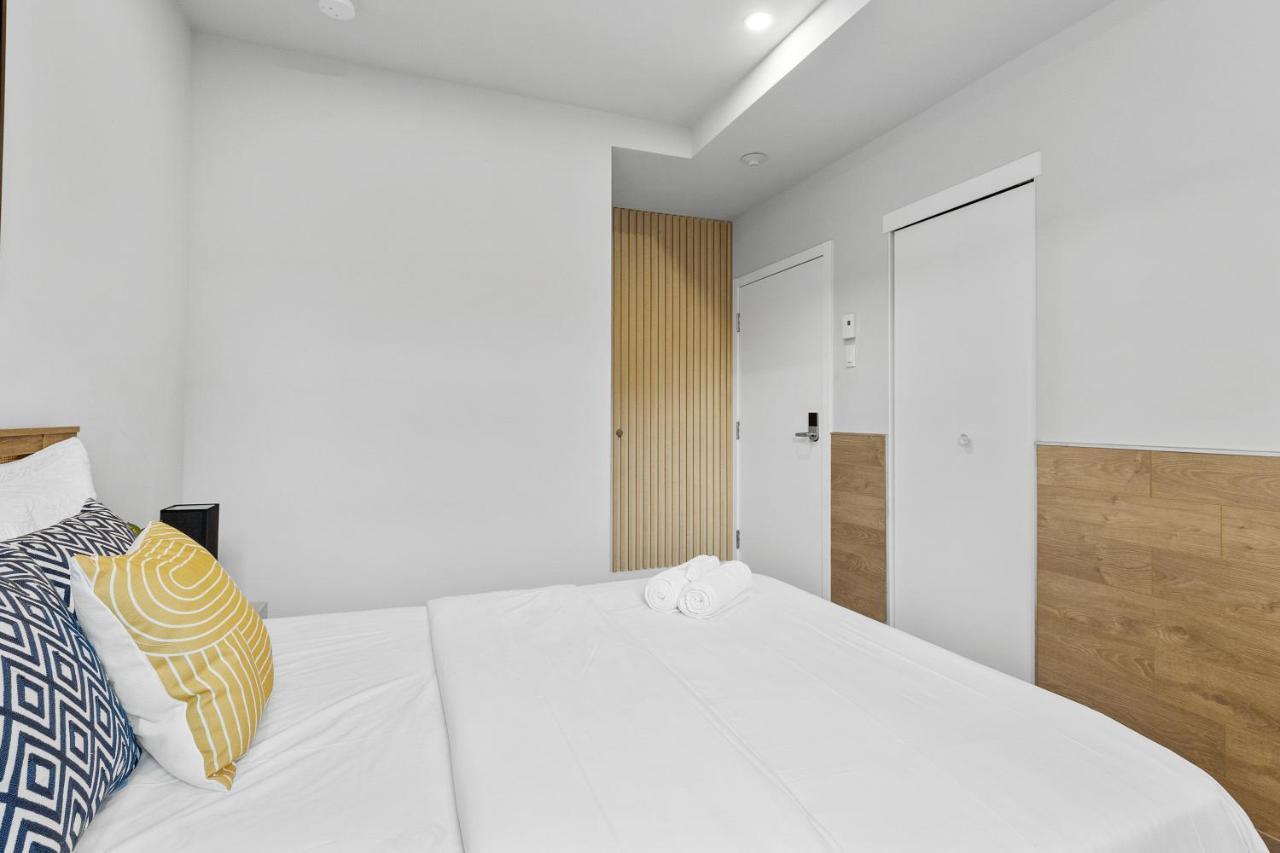 Le Sand & Stone Hotel Montréal Exteriör bild