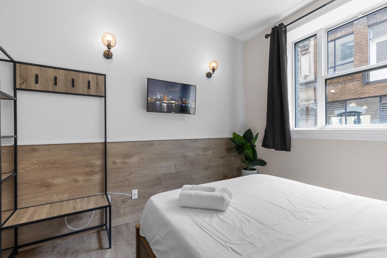 Le Sand & Stone Hotel Montréal Exteriör bild
