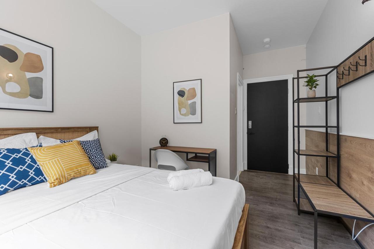Le Sand & Stone Hotel Montréal Exteriör bild